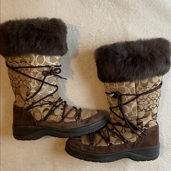 Coach Laurlyn Q139 Leather Winter Boots Patchwork โCโsโ Quilted. Zip Up. Sz. 9 M - Picture 7 of 17